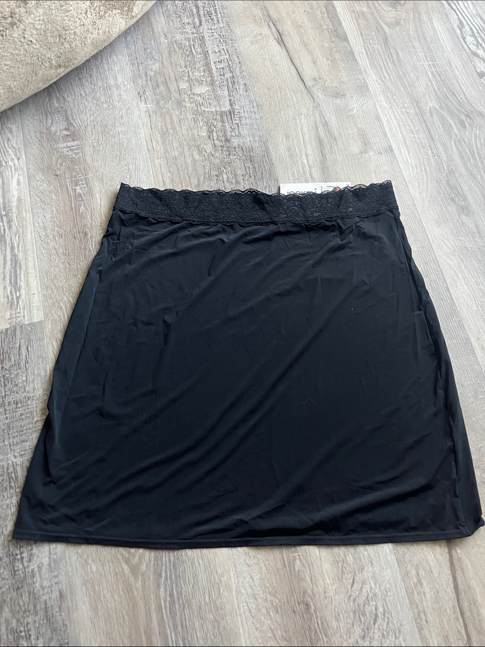 Black Lace-Waist Women’s half slip ultralight smoothing